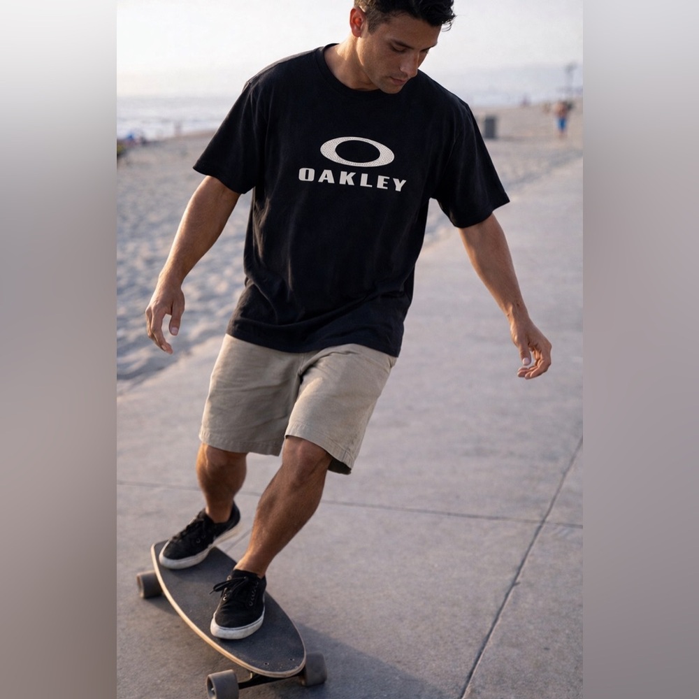 Oakley Men’s Black Tee Shirt